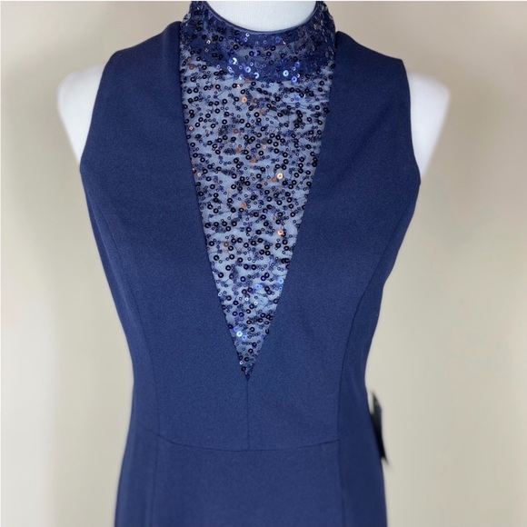 Elegant Vince Camuto Navy Sleeveless Gown - Picture 3 of 5